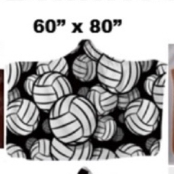 Lot of 4 volley items. tote, messenger,cosmetic bag &...